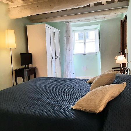 Studio In Centre Apartment Лука Екстериор снимка
