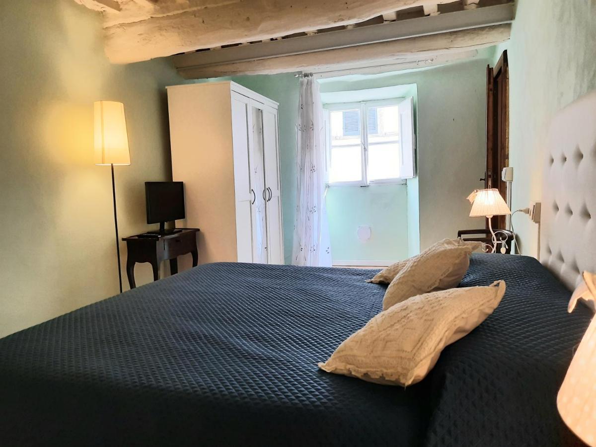Studio In Centre Apartment Лука Екстериор снимка