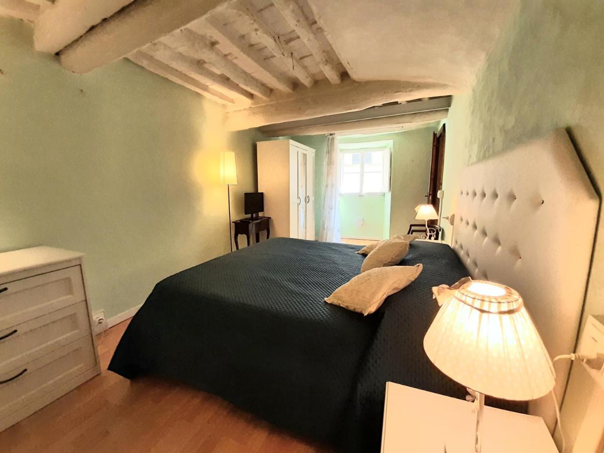 Studio In Centre Apartment Лука Екстериор снимка